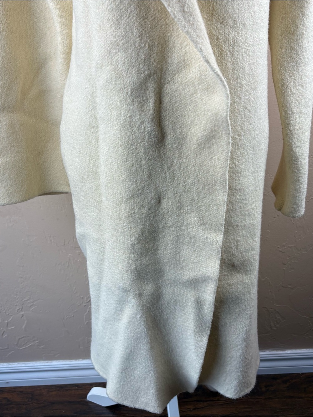 L’Academie London Cardigan Cream Knit Sweater Women’s Size Small Soft Minimalist - Picture 5 of 15